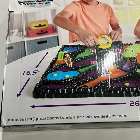 Arcade Mini Golf Interactive Tabletop Mini Golf Game 9 Holes & Moving Obstacles - Picture 13 of 16